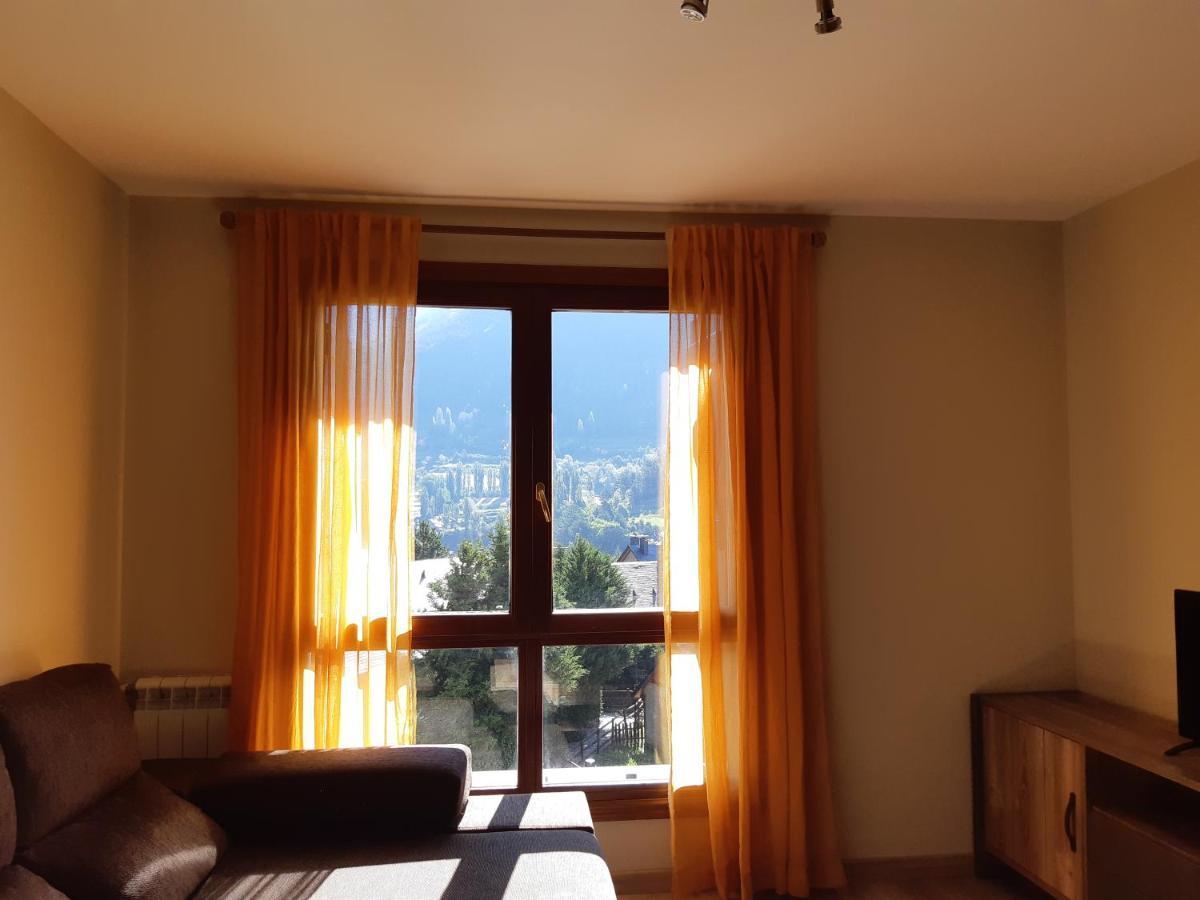 Apartament Apartamento Familiar Con Vistas Y Garage La Portiecha Sallent de Gállego Zewnętrze zdjęcie